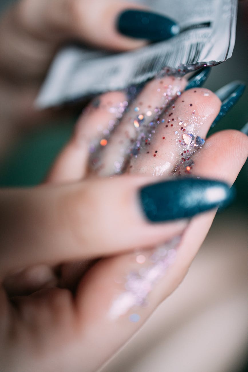 Glitter Ombre Almond Nails